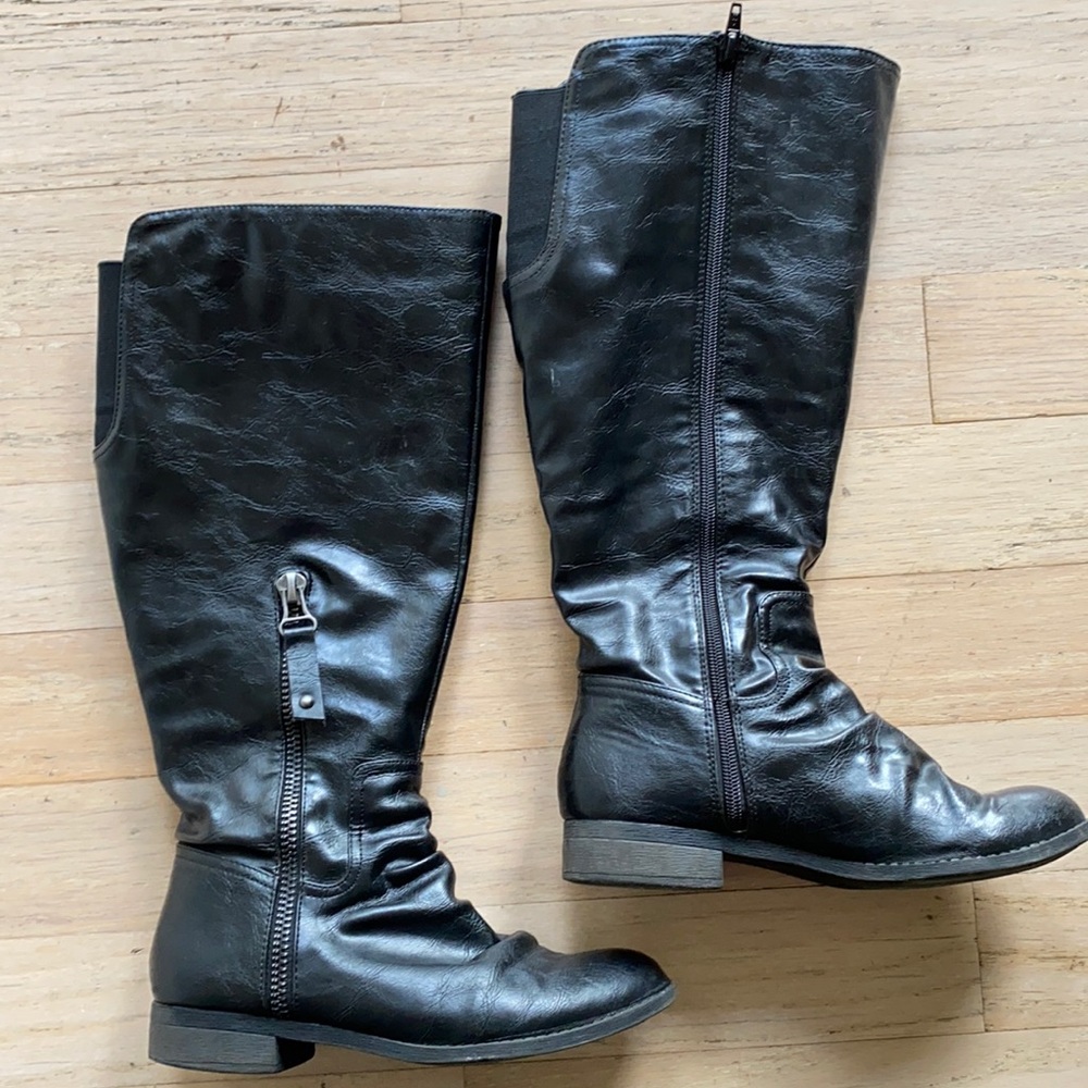 Wide calf size 7 black boots